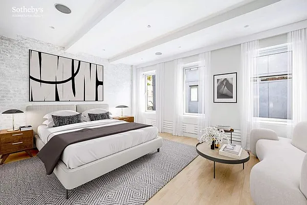 Rented by Sotheby's International Realty | media 10