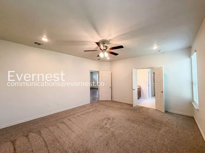 866 Freedom Cir — Photo 7