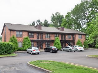 4208 Breckenridge Ln UNIT 68, Louisville, KY 40218