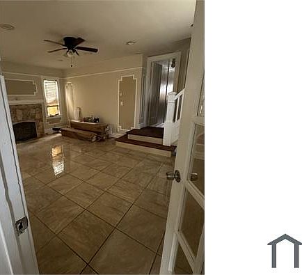 3rd image of 11326 202nd St #1
