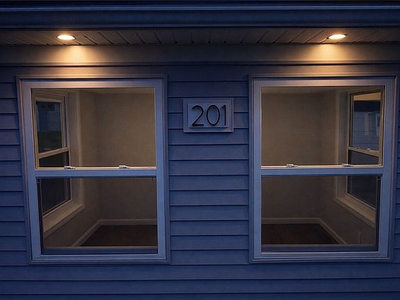4th image of 201 Vinal Ave