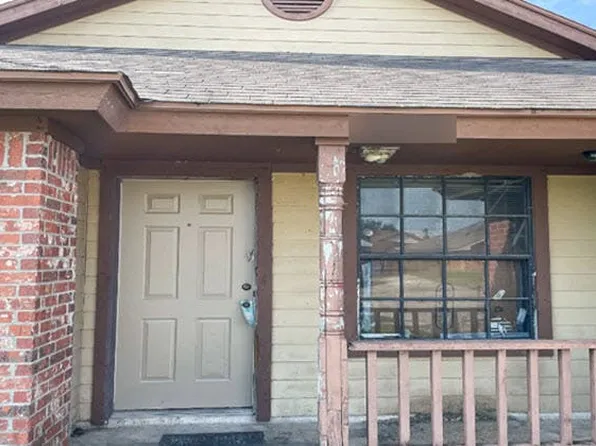 2209 Westlake Ct, Ingleside, TX 78362
