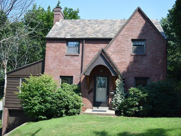333 Birch Ave — Photo 1