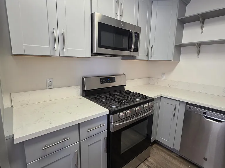 3125 Naugatuck Ave — Photo 8