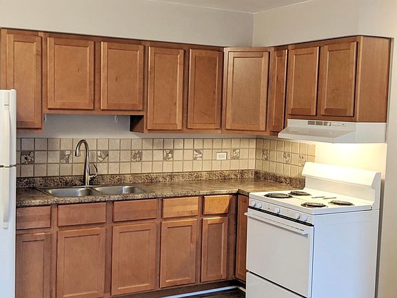 4th image of 10417 Mansfield Ave APT 3S