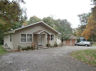 27809 W Greenwood Ave, Spring Grove, IL 60081