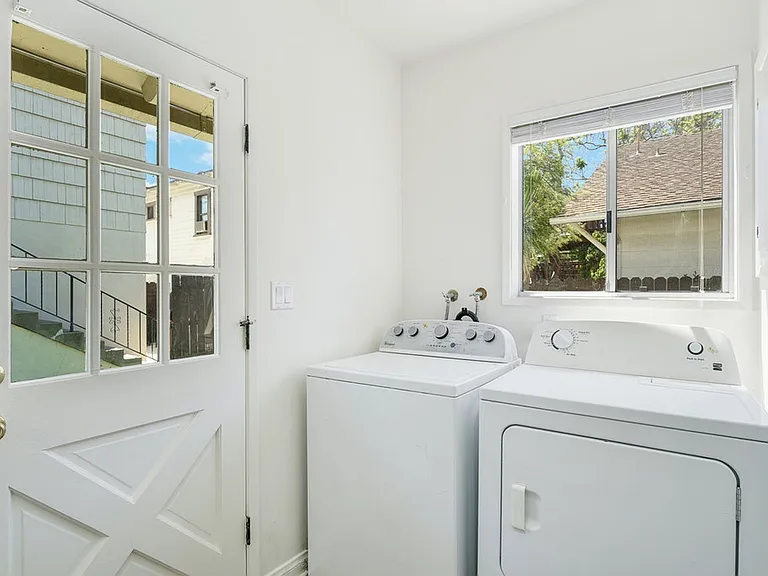 4721 Edgeware Rd — Photo 21