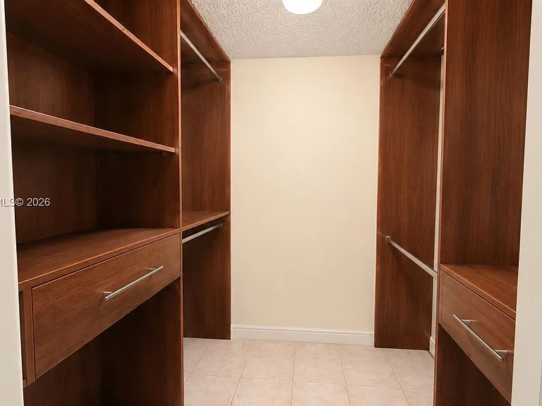 8520 SW 133rd Avenue Rd #210 — Photo 5