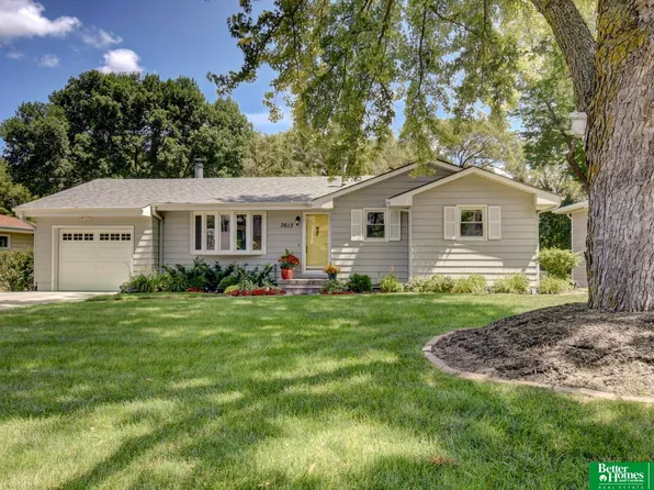 3613 Armbrust Dr, Omaha, NE 68124