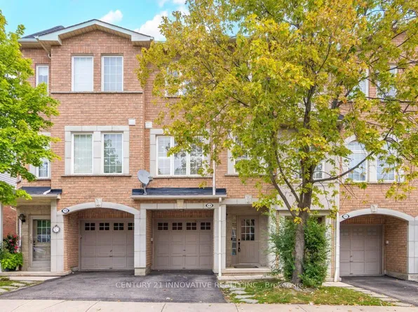3071 Treadwells Dr #13, Mississauga, ON L4X 0A1