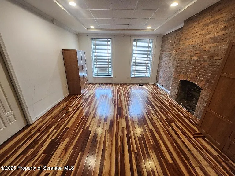 98 N Franklin St #1 — Photo 5