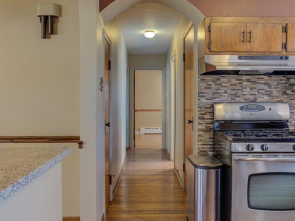 5th image of 502 S Cass Ave
