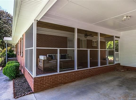 5th image of 6403 Teague Ln