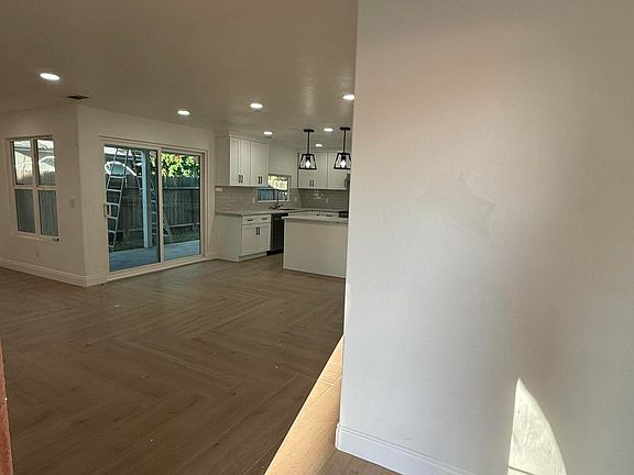 4th image of 2222 S Fontana Street