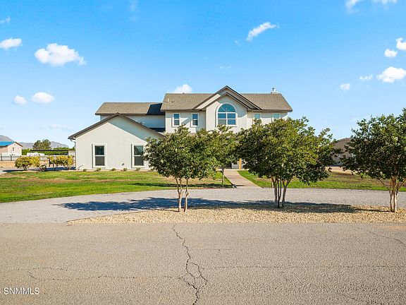 4th image of 200 Sunshine Valley Ct