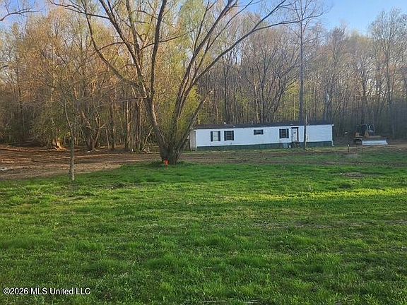 4th image of 2085 Prichard Rd