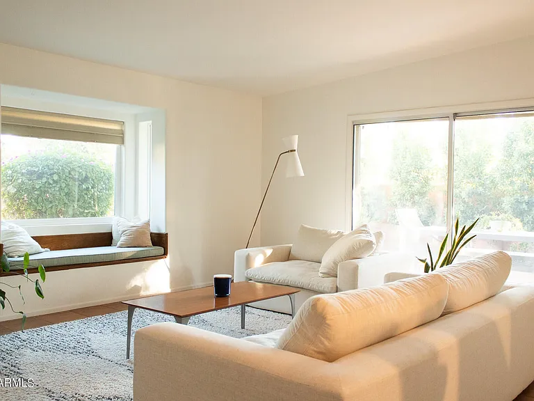 2107 S Ventura Dr — Photo 14