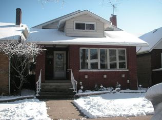 3655 N Saint Louis Ave, Chicago, IL 60618