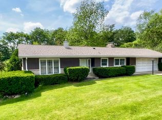 13942 Wagner Dr, Bloomington, IL 61705