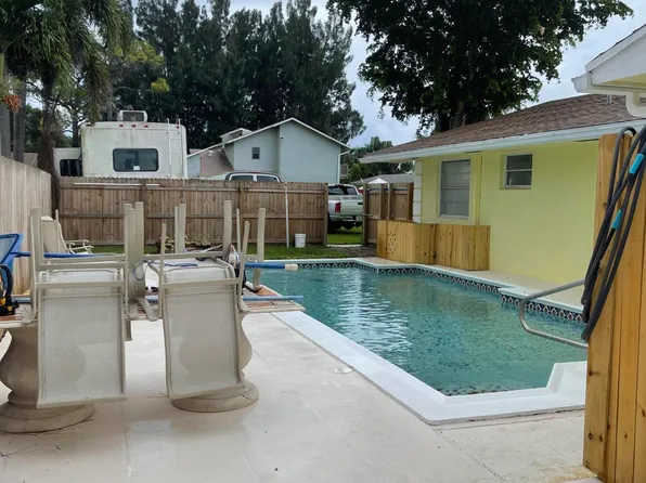 4425 Steven Rd, Lake Worth, FL 33461