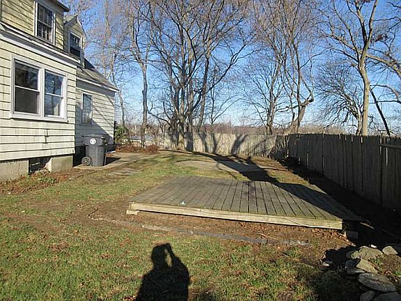 5th image of 7 Colesonian Dr