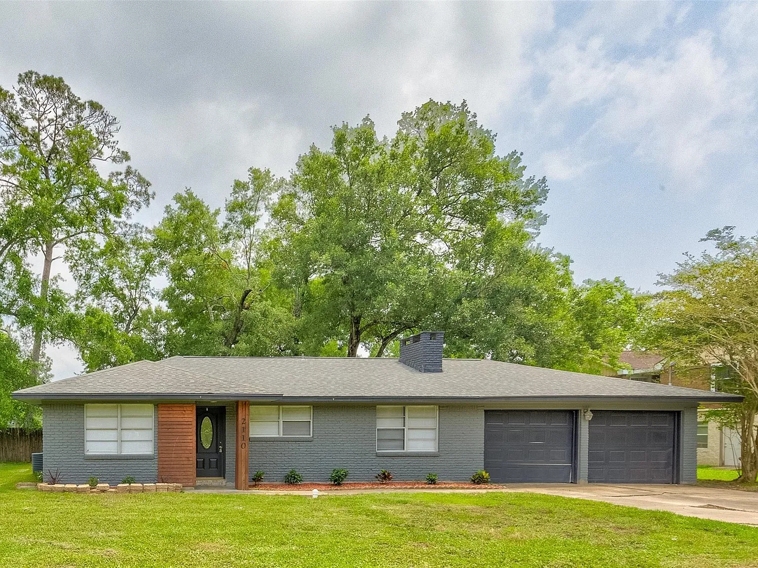 4 bed, 2.0 bath, 1915 sqft, $776 — Photo 4