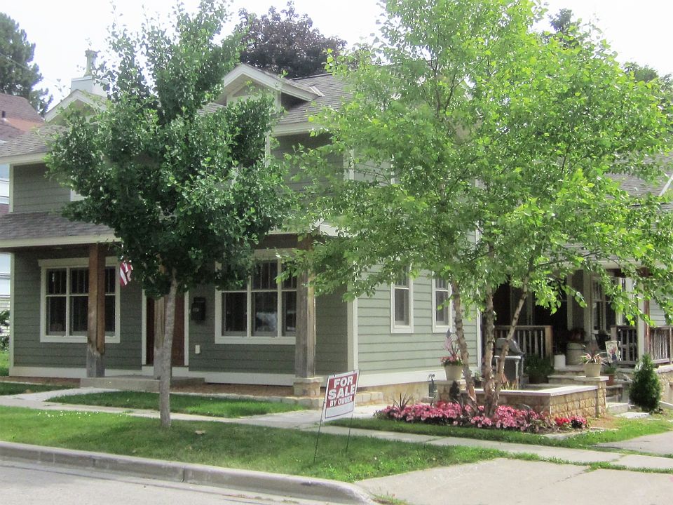 1st image of W61N664 Mequon Ave