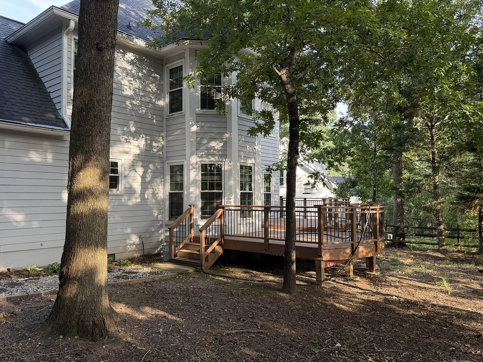 4 bed, 2.5 bath, 2230 sqft, $2,900 — Photo 4