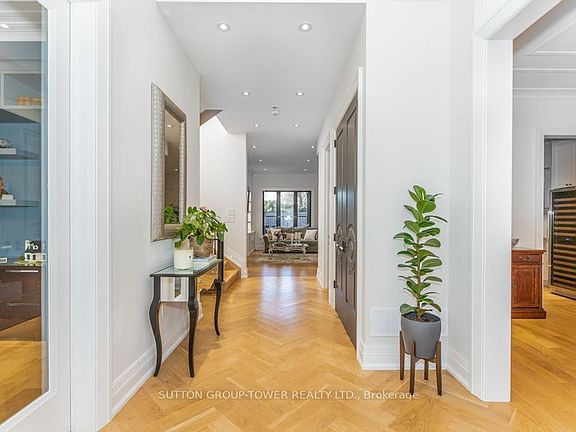 3rd image of 450 Bedford Rd