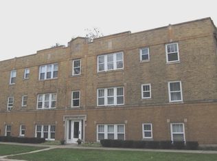 6620 31st St APT 2W, Berwyn, IL 60402
