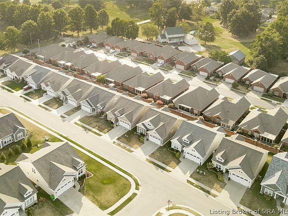 4th image of 3916 Windsor Creek Drive
