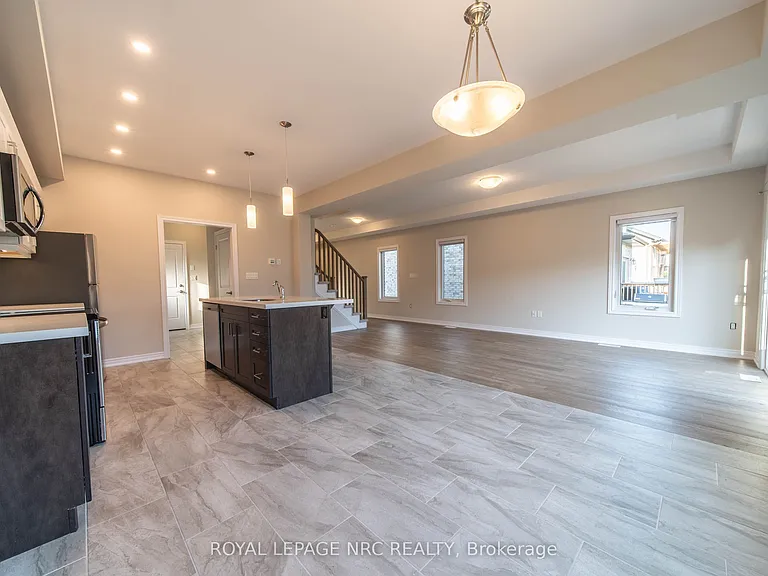 1217 Uppers Ln — Photo 7