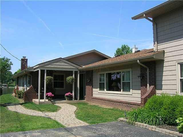1st image of 2865 Cheyenne Dr