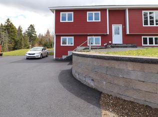 7 Squires Road, Paradise, NL A1L3S3