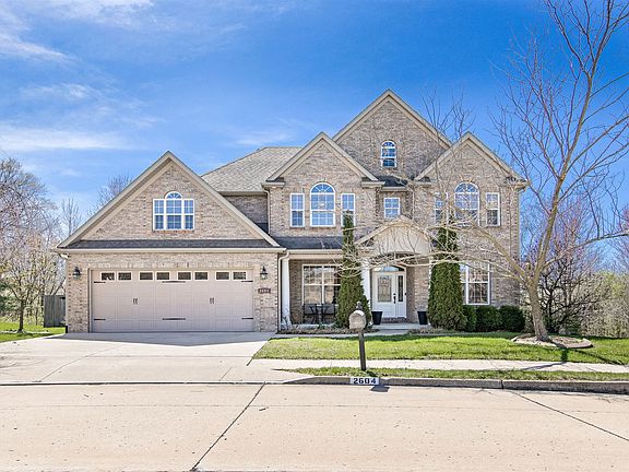 5th image of 2604 Stratford Chase Cir