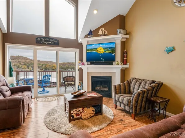 686 Clearwater Dr #4E, Camdenton, MO 65020