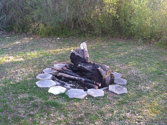 Fire pit 