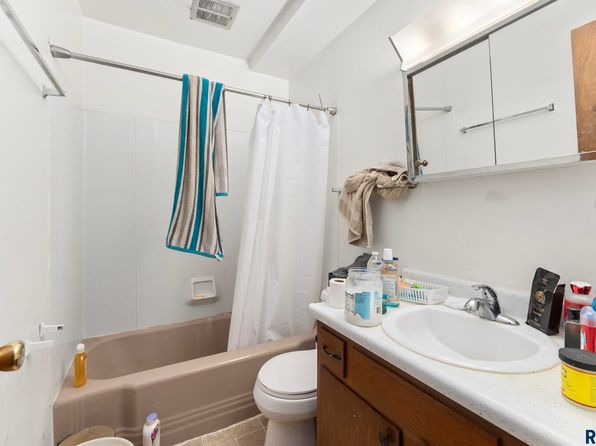 sioux-falls-south-dakota-85832934 picture