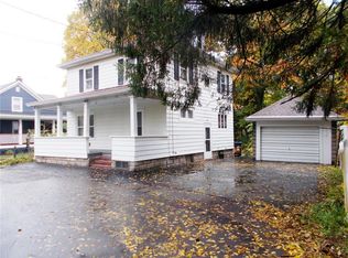 7 Grove St, Pittsford, NY 14534