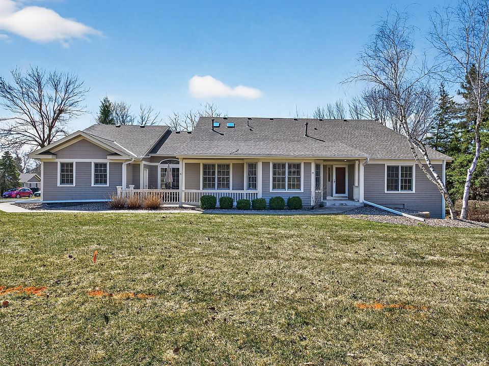 1st image of 1692 Kerry Ln