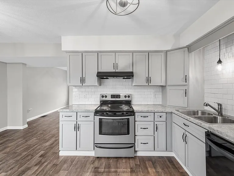 202D Stark Ave — Photo 4