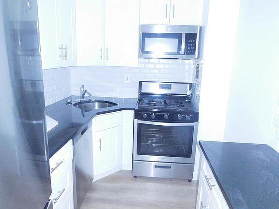 2nd image of 140-16 34th Ave APT 405