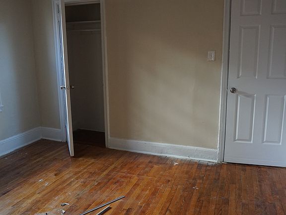 5th image of 154 S Harrison St