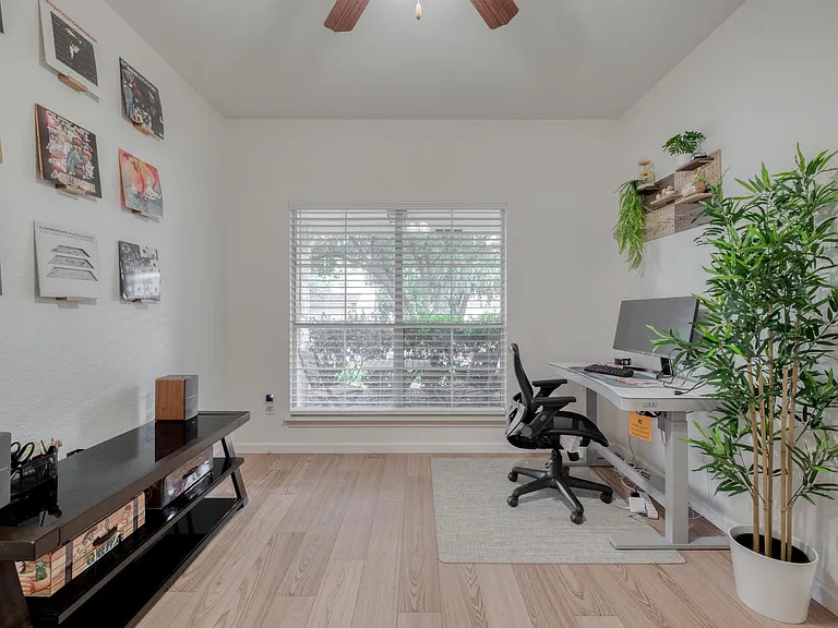436 Grey Feather Ct — Photo 12