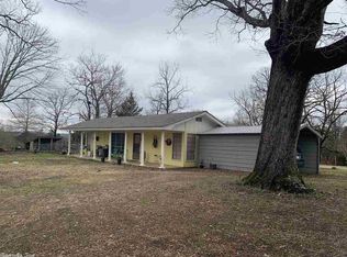 573 Holly Leaf Rd, Clinton, AR 72031