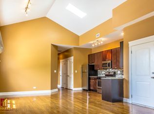 7004 S Cornell Ave #3N, Chicago, IL 60649