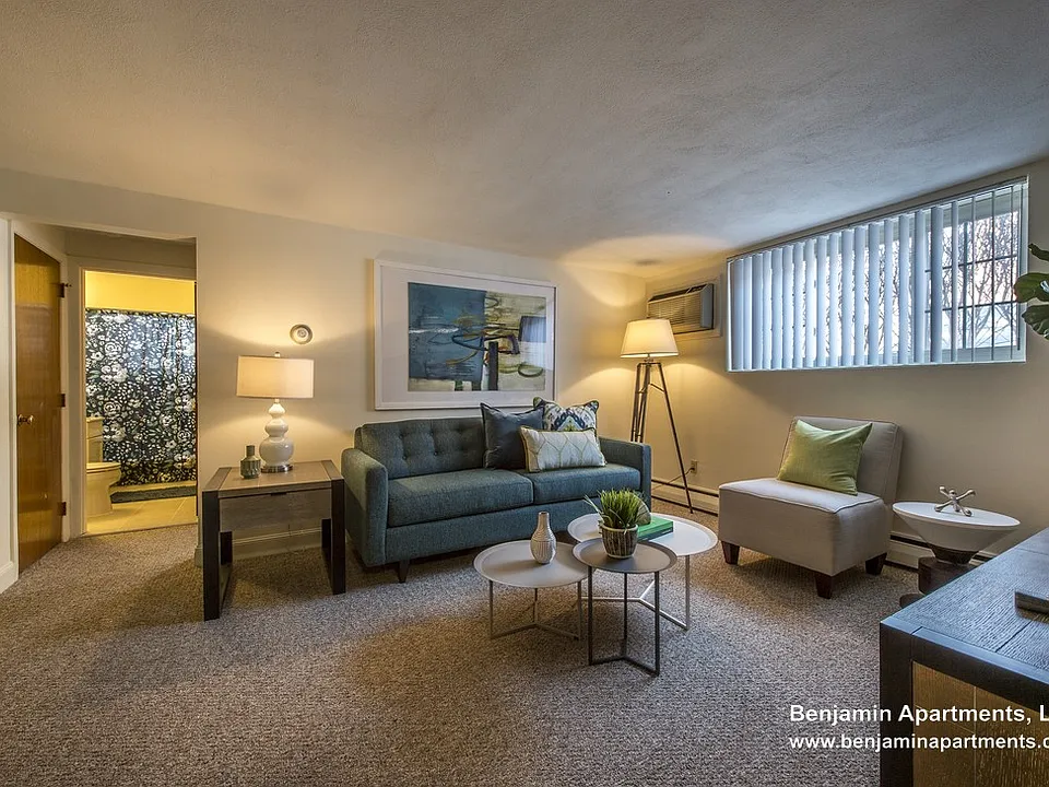 8 Brattle Dr #10