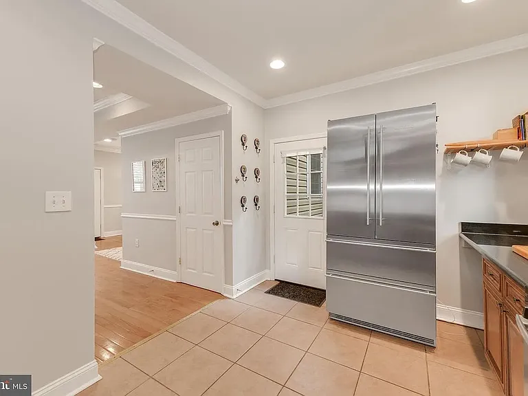 2219 Kearny St NE — Photo 12