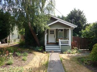 9042 36th Ave SW, Seattle, WA 98126