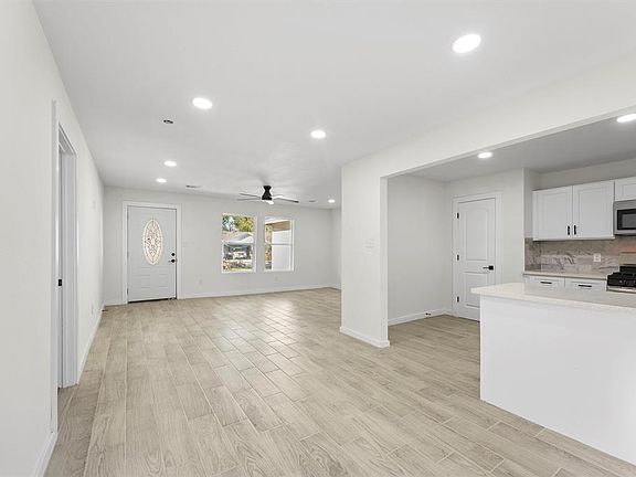 5th image of 5858 Southgood St